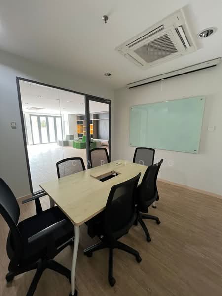 Condominium for Sale at Vivo Residential Suites - Oscar Pong - Interior - PropertyGuru.com.my