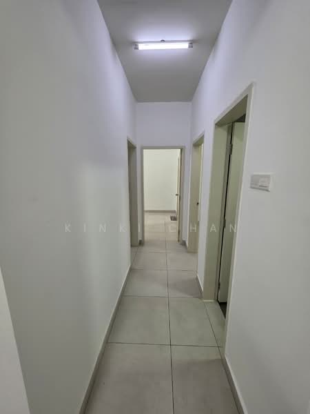 Service Residence for Sale at Majestic Maxim - KINKI CHAN - Corridor - PropertyGuru.com.my