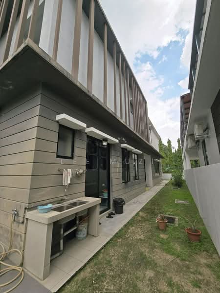 Semi-Detached House for Sale in Ipoh (Perak) - Lee Muzi - Exterior - PropertyGuru.com.my