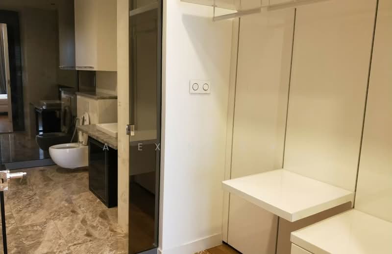Service Residence for Sale at The Face Suites (Platinum Suites) - Alex Ng.S.K - Bathroom - PropertyGuru.com.my