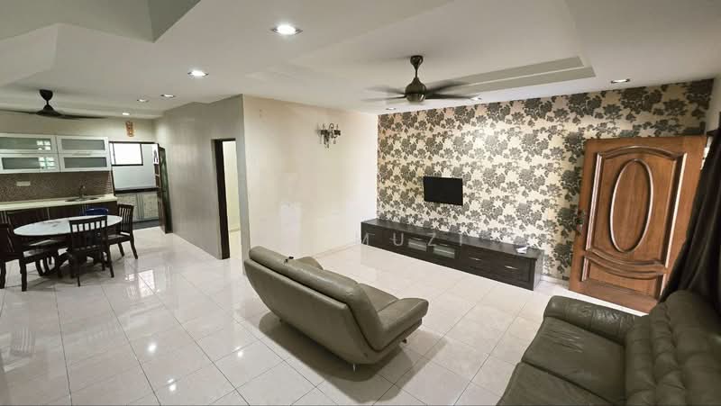 Rumah Teres 2 Tingkat untuk Dijual di Bercham (Ipoh) - Lee Muzi - Living Room - PropertyGuru.com.my