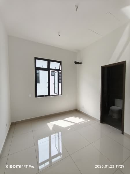 2-storey Terraced House for Sale in Kulai (Johor) - Alicia Lim - Bathroom - PropertyGuru.com.my