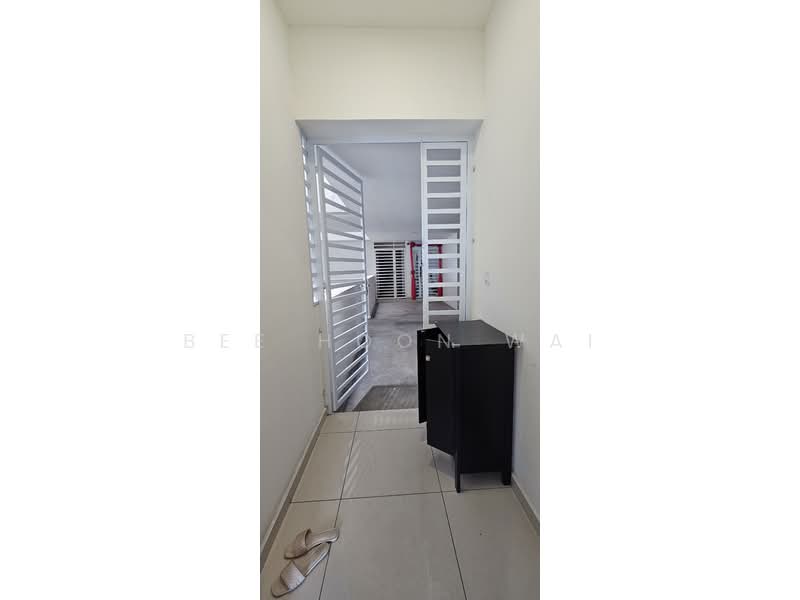 Pangsapuri untuk Disewa di Residensi Kampung Paloh (PR1MA @ Kampung Paloh) - Bee Hoon Wai - Entrance - PropertyGuru.com.my