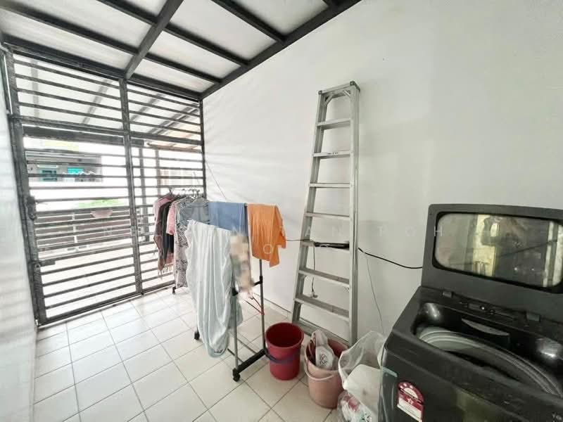 Rumah Teres 2 Tingkat untuk Dijual di Setia Tropika (Johor Bahru) - Nelson Tan Poh Kiong - Exterior - PropertyGuru.com.my