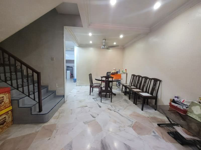 Rumah Teres 2 Tingkat untuk Dijual di Taman Sentosa (Klang) - Louise Ooi - Living Room - PropertyGuru.com.my