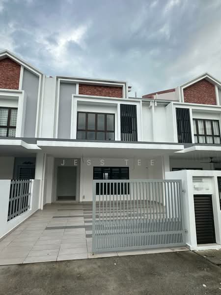 Rumah Teres 2 Tingkat untuk Dijual di Setia Utama (Setia Alam) - Jess Tee - Exterior - PropertyGuru.com.my