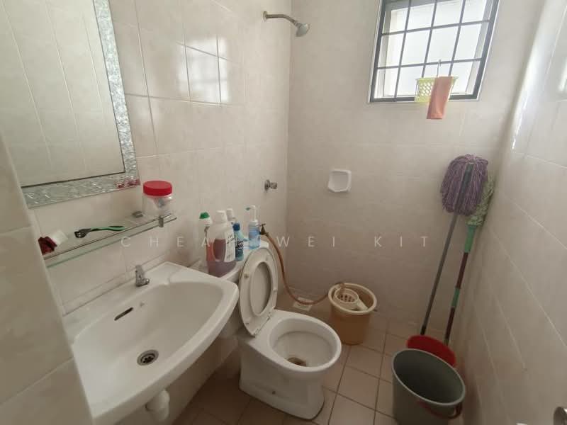 Condominium for Sale at D'aman Crimson - Cheah Wei Kit - Bathroom - PropertyGuru.com.my