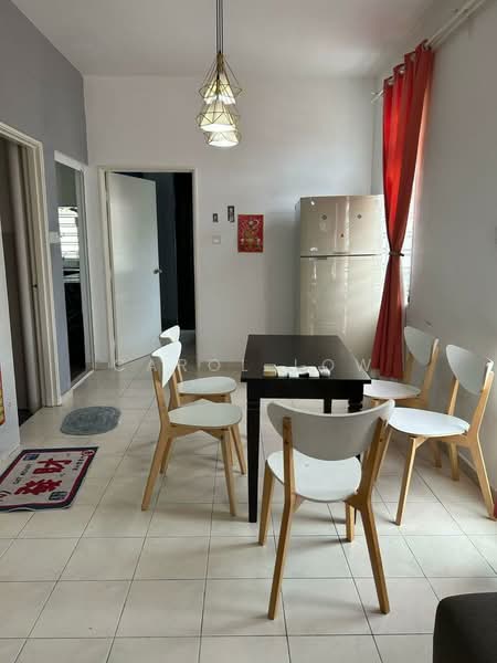 Rumah Bandar untuk Disewa di Bandar Cemerlang (Ulu Tiram) - Carol Low - Dining Room - PropertyGuru.com.my