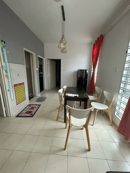 Rumah Bandar untuk Disewa di Bandar Cemerlang (Ulu Tiram) - Carol Low - Dining Room - PropertyGuru.com.my