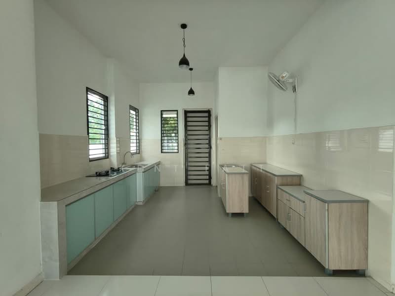 Rumah Teres 2 Tingkat untuk Disewa di TTDI Grove (Kajang) - Kent Fatt - Kitchen - PropertyGuru.com.my