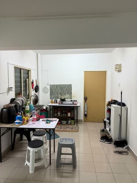 Apartment for Sale at Pangsapuri Setia Vista - Leong . - Kitchen - PropertyGuru.com.my