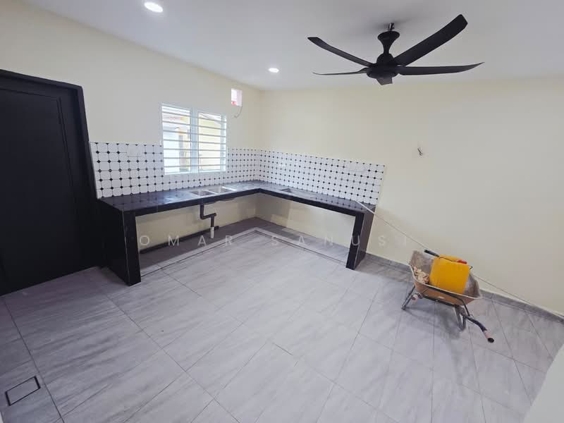 Terraced House for Sale in Sikamat (Negeri Sembilan) - Omar Sanusi - Kitchen - PropertyGuru.com.my
