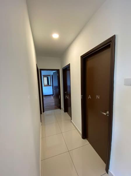 Condominium for Rent at Paraiso Residence @ The Earth - Kelvin Tan - Corridor - PropertyGuru.com.my