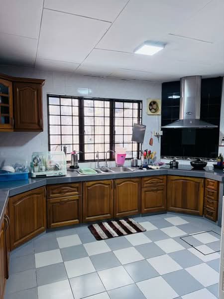 2-storey Terraced House for Sale in Taman Bukit Cheras (Cheras) - Addis Bo - Kitchen - PropertyGuru.com.my