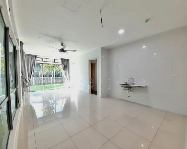 Rumah Teres 2 Tingkat untuk Dijual di Setia Eco Glades (Cyberjaya) - Mohd Mortadza Ahmad - Living Room - PropertyGuru.com.my