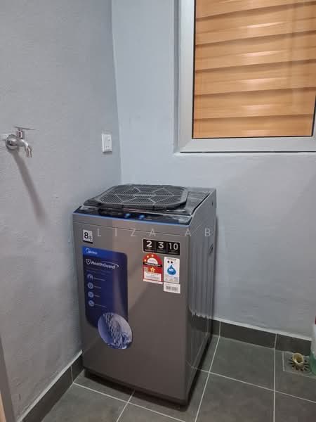 Kondominium untuk Dijual di Sanderling Lakefront - Liza AB - PropertyGuru.com.my