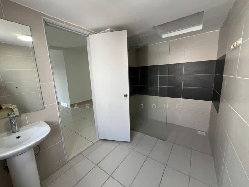 Rumah Kluster untuk Dijual di Skudai (Johor) - Warren Tong - Bathroom - PropertyGuru.com.my