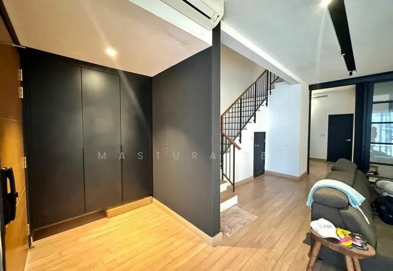 Rumah Teres untuk Dijual di Kota Emerald (Rawang) - Mastura See - Living Room - PropertyGuru.com.my