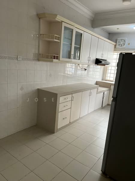Terraced House for Rent in Bandar Putra (Kulai) - Joseph Goh - Kitchen - PropertyGuru.com.my