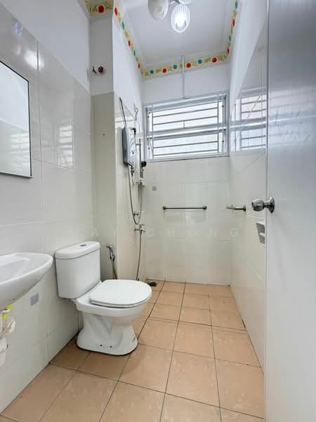 Rumah Banglo untuk Dijual di Taman Mutiara Rini (Skudai) - May Chong - Bathroom - PropertyGuru.com.my