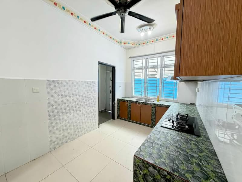 Rumah Banglo untuk Dijual di Taman Mutiara Rini (Skudai) - May Chong - Kitchen - PropertyGuru.com.my
