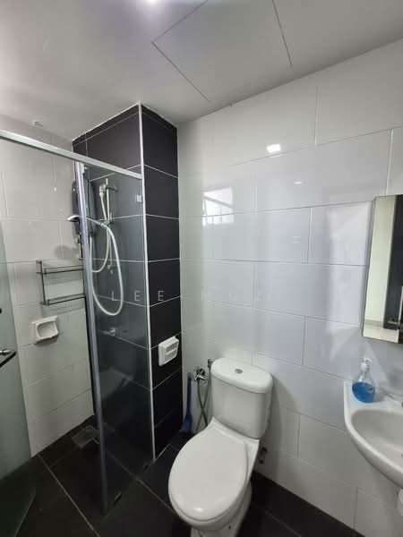 Kondominium untuk Dijual di The Majestic - Lee Muzi - Bathroom - PropertyGuru.com.my
