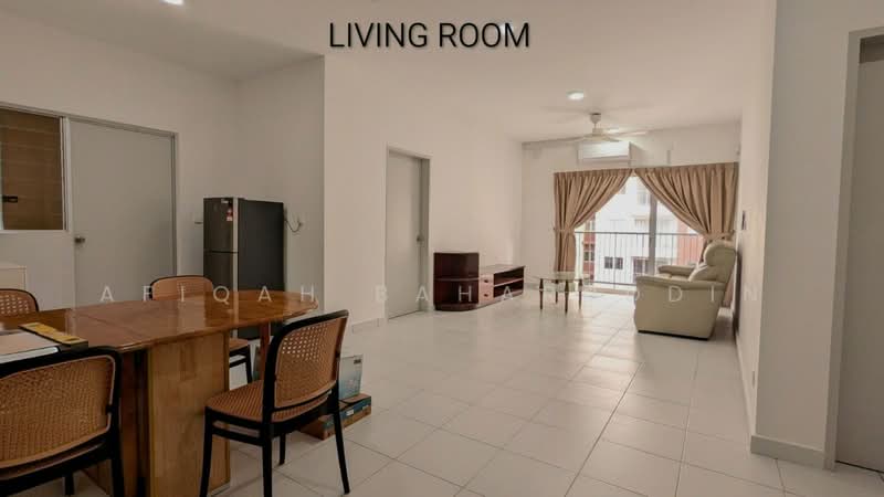 Condominium for Rent at Residensi Sateria - Afiqah Baharuddin - Living Room - PropertyGuru.com.my