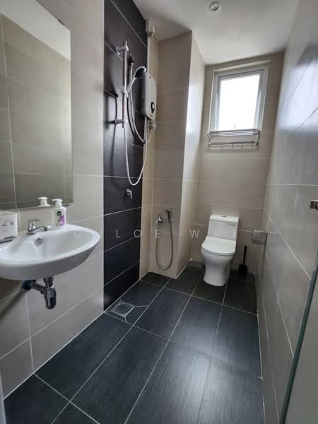 Service Residence for Sale at Pinnacle Sri Petaling - Chloe Wai - Bathroom - PropertyGuru.com.my