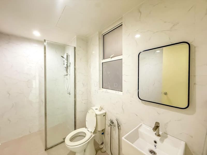 Service Residence for Sale at Menara U - Muhd Khairulnawawi Kamaruddin - Bathroom - PropertyGuru.com.my