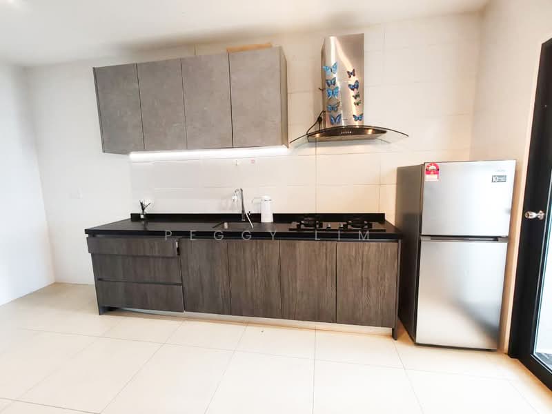 Condominium for Sale at Reizz Residence - Peggy Lim - Kitchen - PropertyGuru.com.my