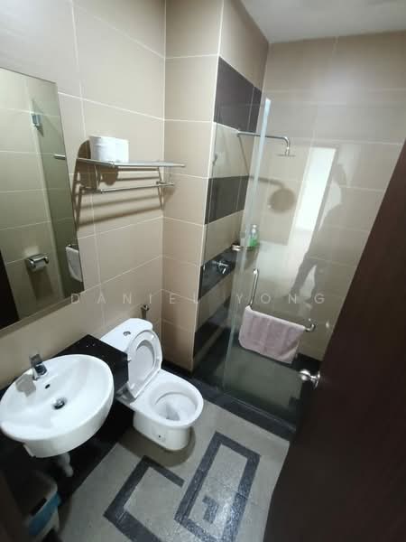 Condominium for Rent at KSL D'Esplanade Residence - Daniel Yong - Bathroom - PropertyGuru.com.my