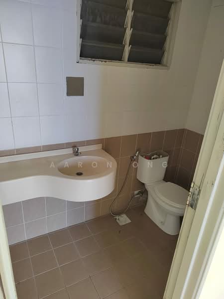 Kondominium untuk Dijual di Platinum Lake PV 12 - Aaron Ong - Bathroom - PropertyGuru.com.my