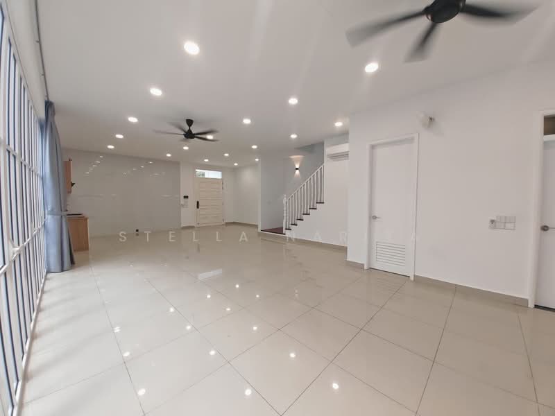 Rumah Kluster untuk Disewa di Taman Ekoflora (Johor Bahru) - Stella Narita - Living Room - PropertyGuru.com.my