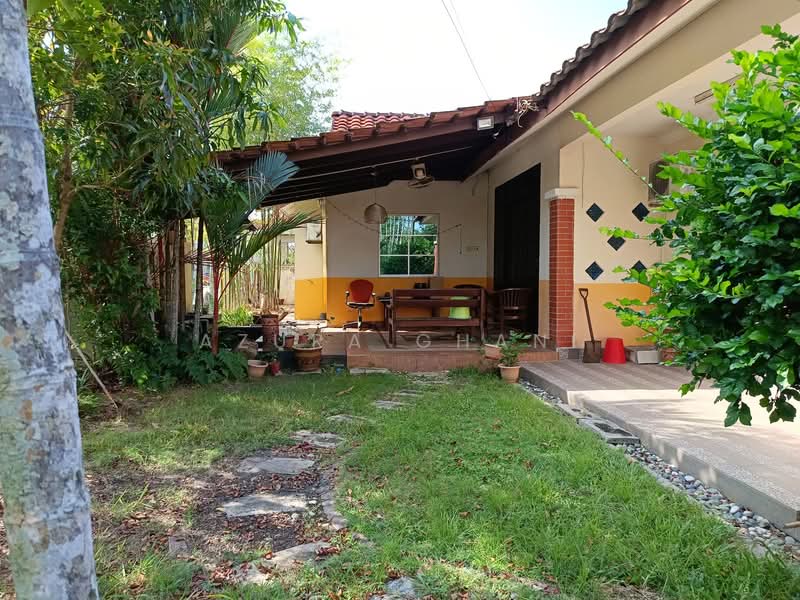 Rumah Berkembar untuk Dijual di Kepala Batas (Penang) - Azura Ghani - Exterior - PropertyGuru.com.my