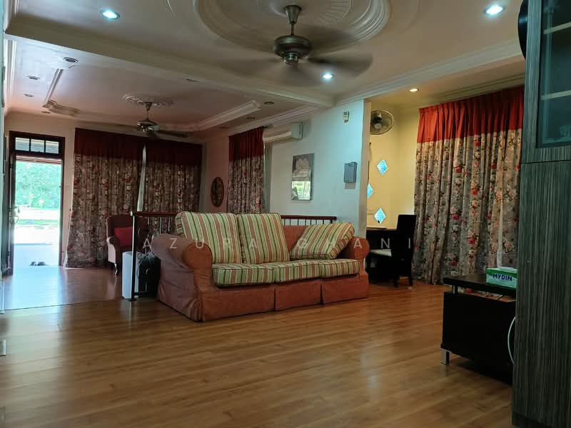 Rumah Berkembar untuk Dijual di Kepala Batas (Penang) - Azura Ghani - Living Room - PropertyGuru.com.my