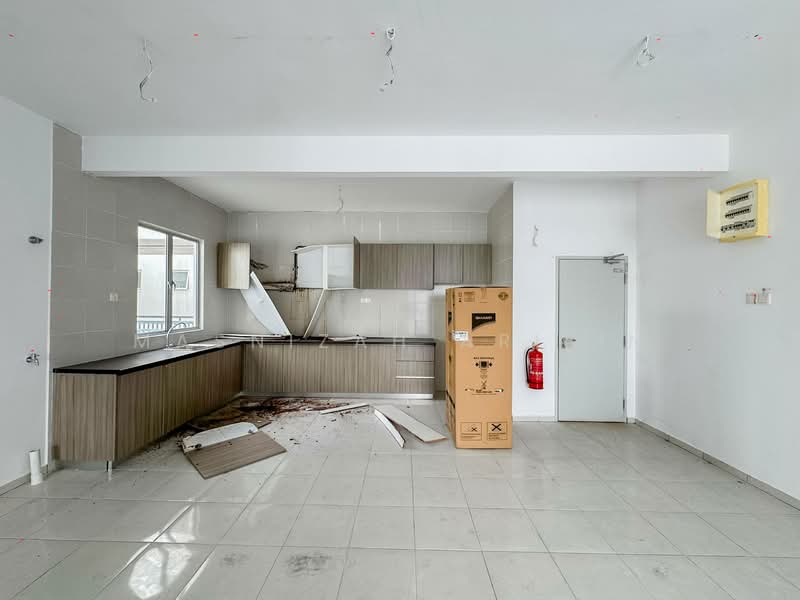 Condominium for Sale at Residensi Adelia - Masnizah Arifin - Kitchen - PropertyGuru.com.my