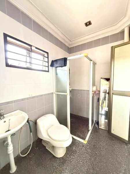 Rumah Banglo untuk Dijual di Johor Bahru (Johor) - May Chong - Bathroom - PropertyGuru.com.my