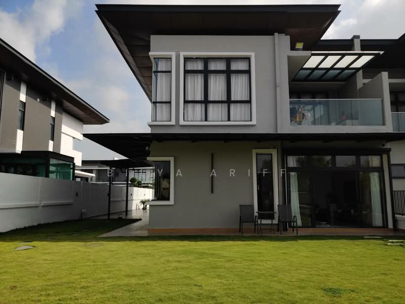 Semi-Detached House for Sale in Sungai Buloh (Selangor) - BILYA ARIFF - Exterior - PropertyGuru.com.my