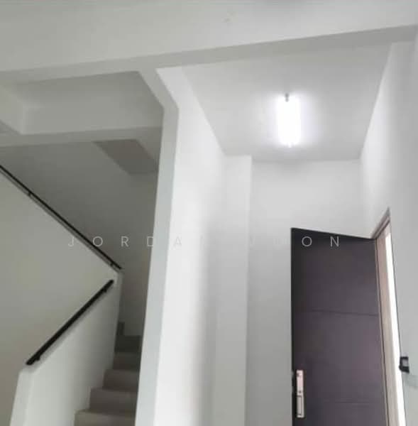 Rumah Teres 2 Tingkat untuk Disewa di Hijauan Hills (Simpang Ampat) - Jordan Voon - Entrance - PropertyGuru.com.my