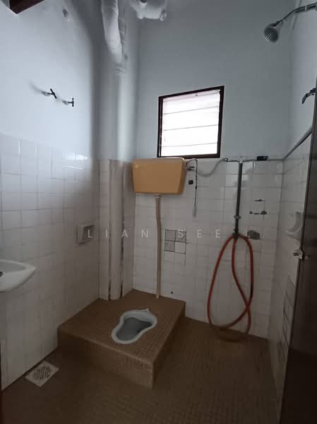 Apartment for Rent at Golden Villa - Lian See - Bathroom - PropertyGuru.com.my