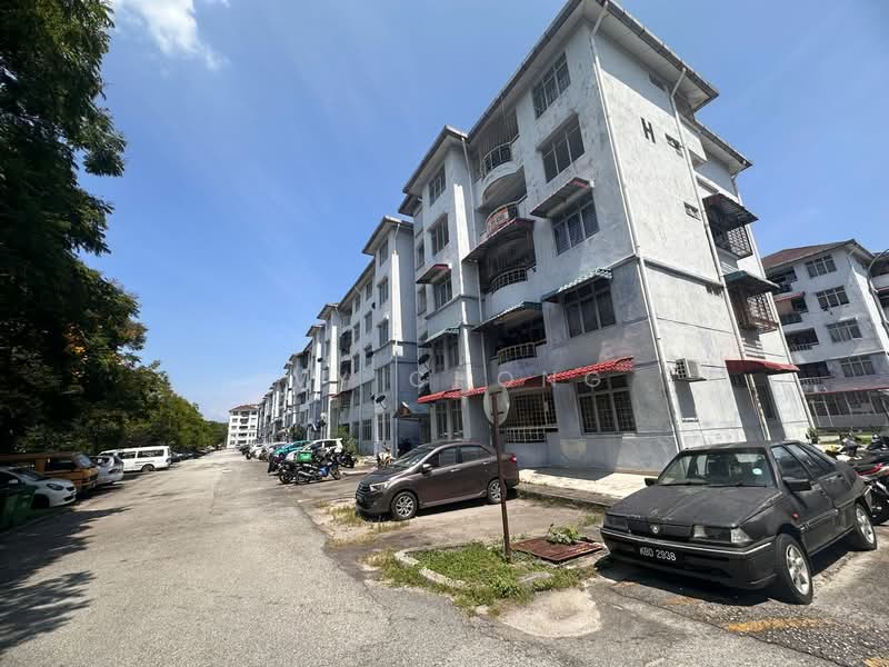 Apartment for Rent at Kiambang Apartment - Ivy Chong - Exterior - PropertyGuru.com.my