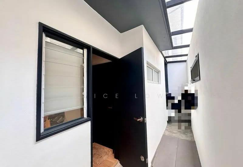 Terraced House for Sale in Kota Emerald (Rawang) - Alice Low - Entrance - PropertyGuru.com.my