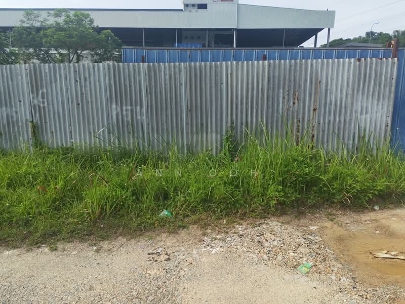 Untuk Disewa - Bukit Angkat