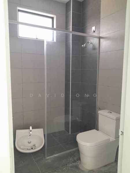 Rumah Teres untuk Disewa di Kampung Sentosa Barat (Pasir Gudang) - David Ong - Bathroom - PropertyGuru.com.my