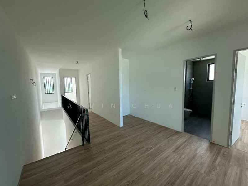 Semi-Detached House for Sale in Kuching (Sarawak) - Alvin Chua - Corridor - PropertyGuru.com.my