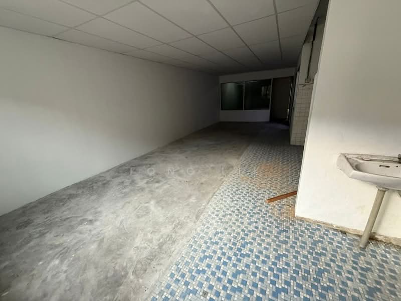 Shop for Rent in Taman Tasek (Johor Bahru) - Fong Lik - Interior - PropertyGuru.com.my