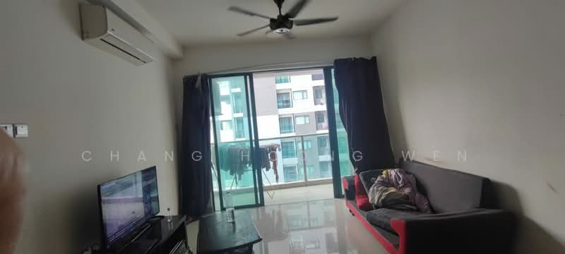 Service Residence for Sale at Amerin Residence - Chang Hoong Wen - Living Room - PropertyGuru.com.my