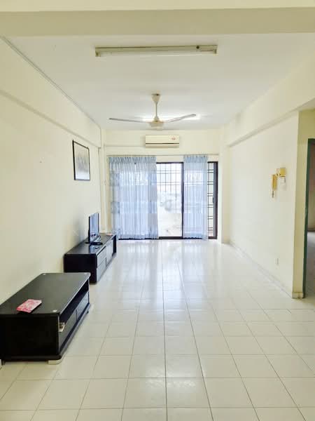 Condominium for Sale at Siantan Puri (8th Avenue) - King Song - Living Room - PropertyGuru.com.my
