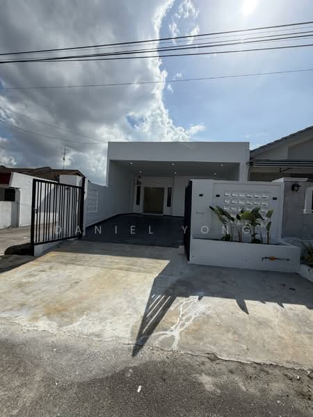 Rumah Teres 1 Tingkat untuk Dijual di Johor Bahru (Johor) - Daniel Yong - Exterior - PropertyGuru.com.my