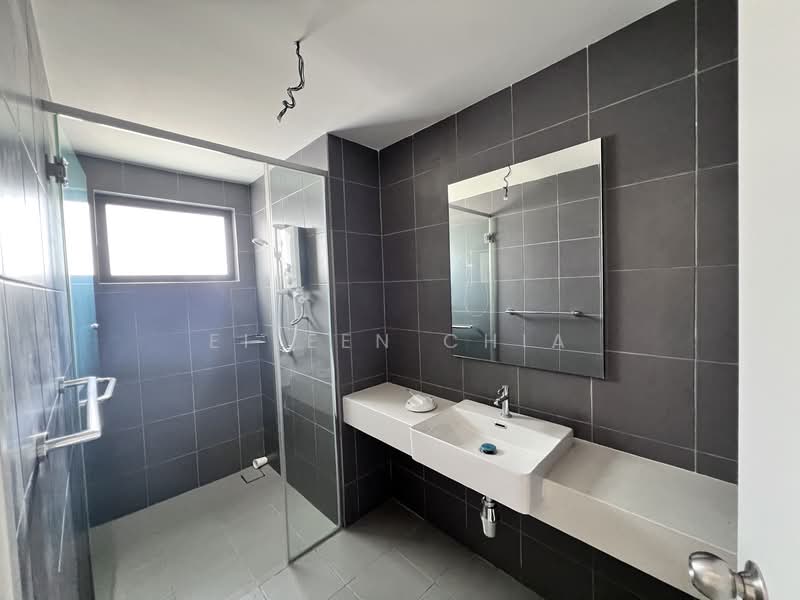 Service Residence for Rent at Berkeley Uptown - Eileen Chia - Bathroom - PropertyGuru.com.my
